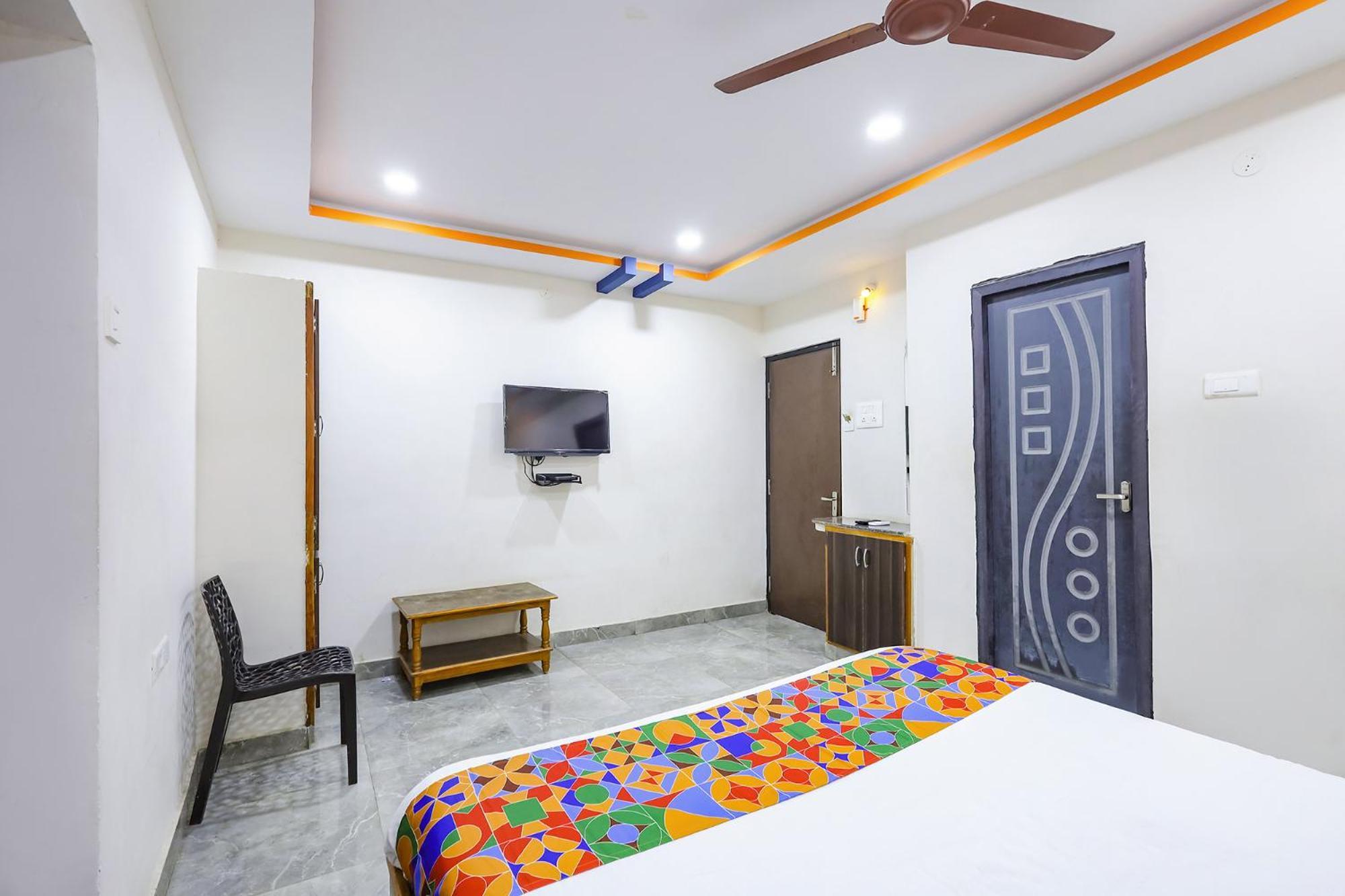 Capital O Lakshmi Residency Hotel Tirupati Exterior photo