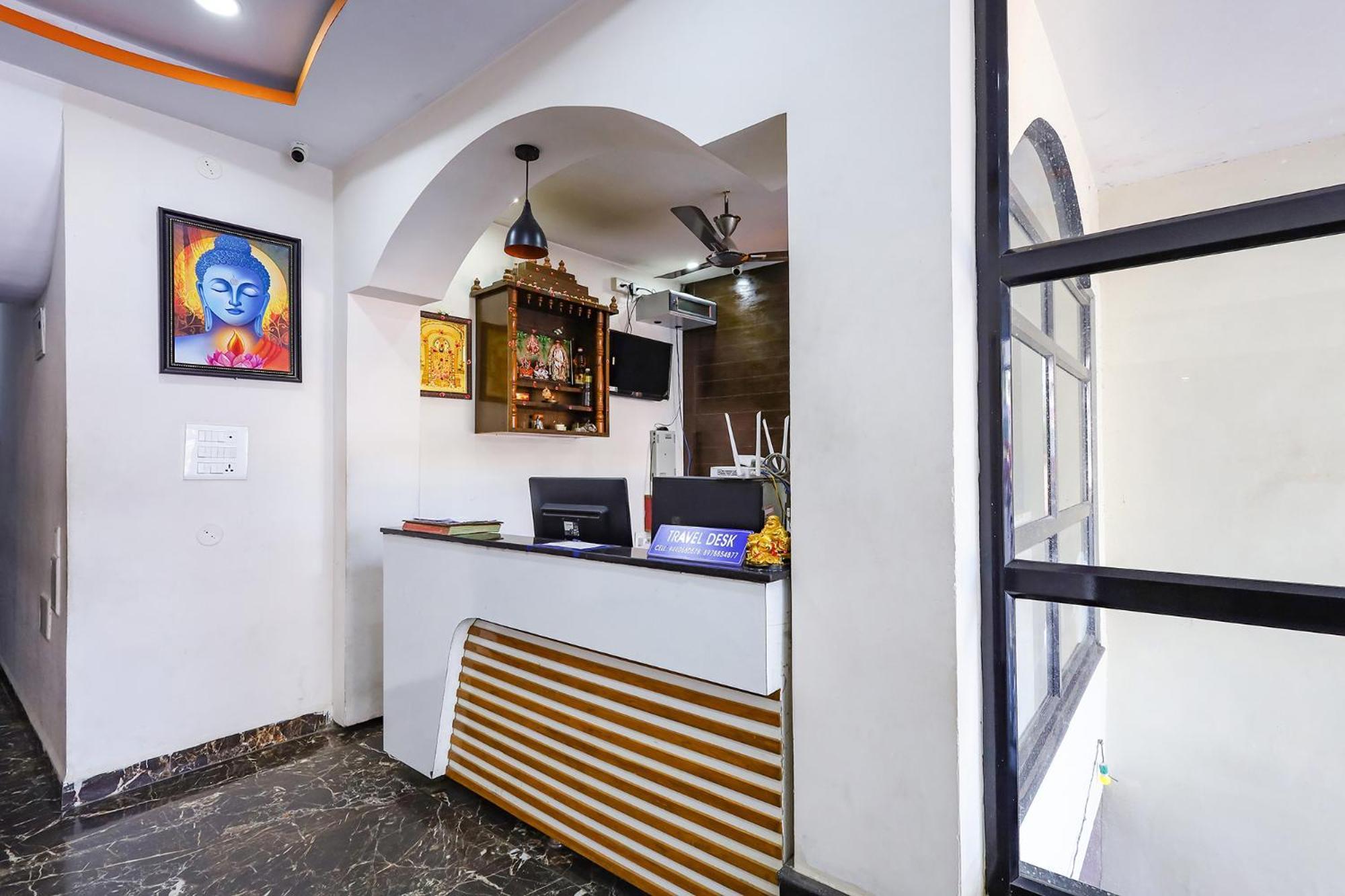Capital O Lakshmi Residency Hotel Tirupati Exterior photo