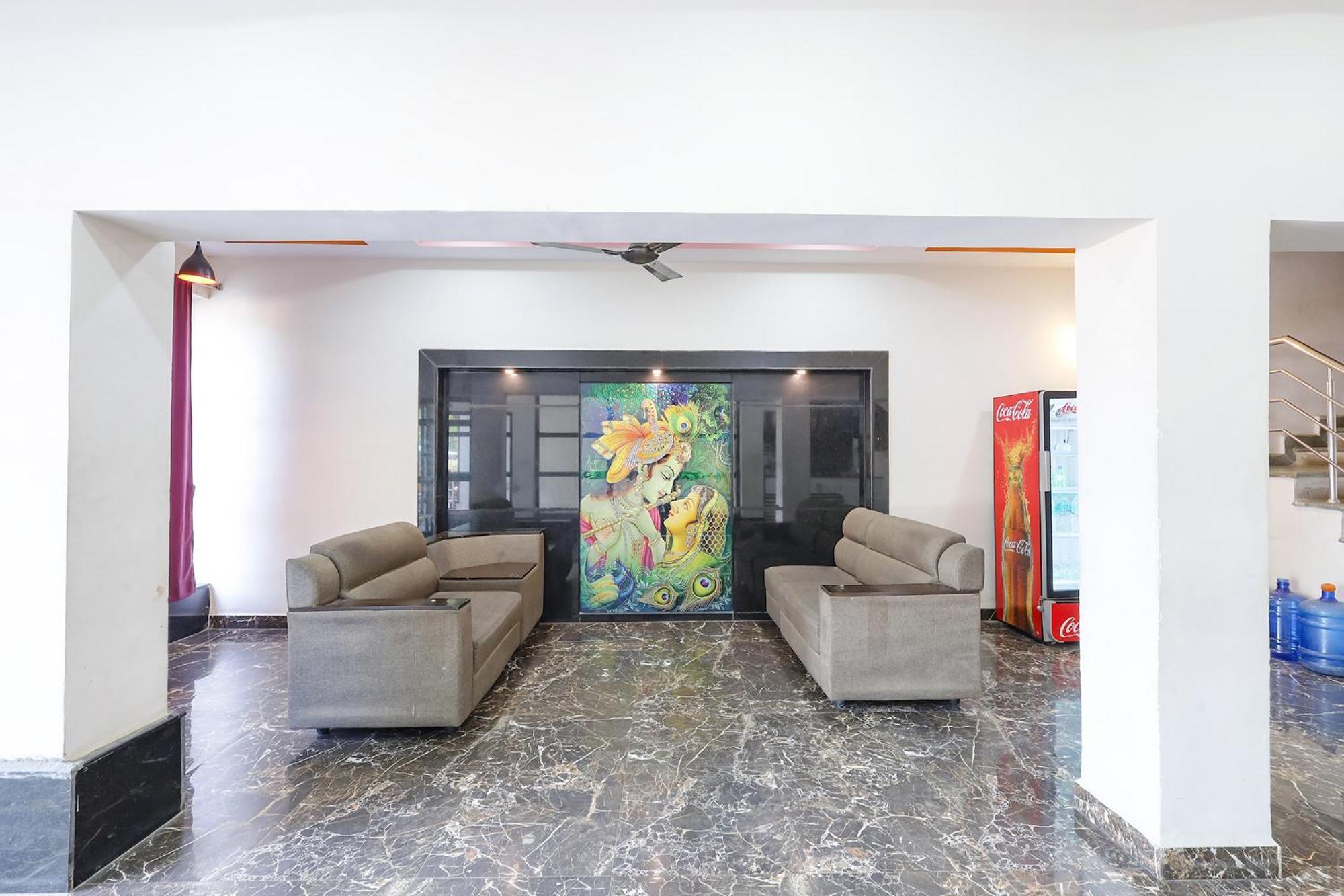 Capital O Lakshmi Residency Hotel Tirupati Exterior photo